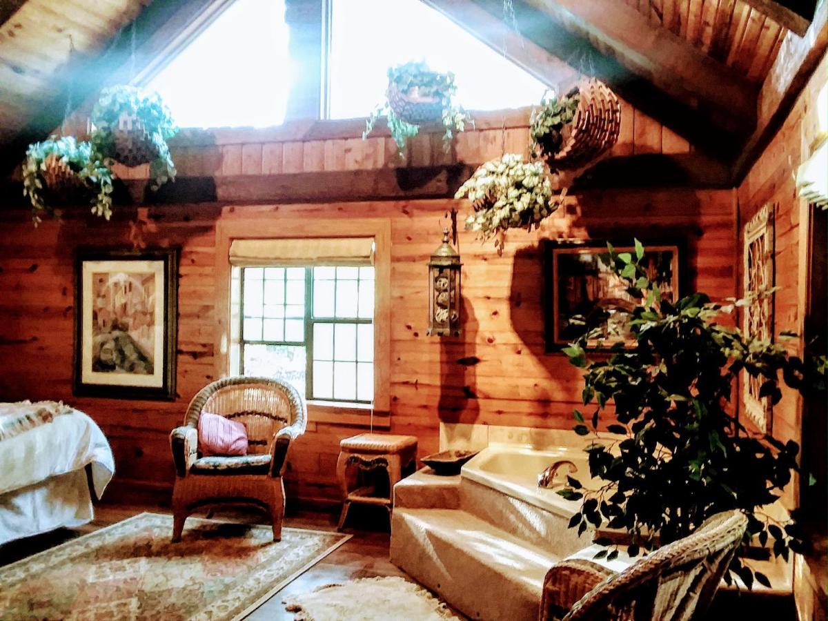 Cherokee Mountain Log Cabins Eureka Springs Eksteriør bilde