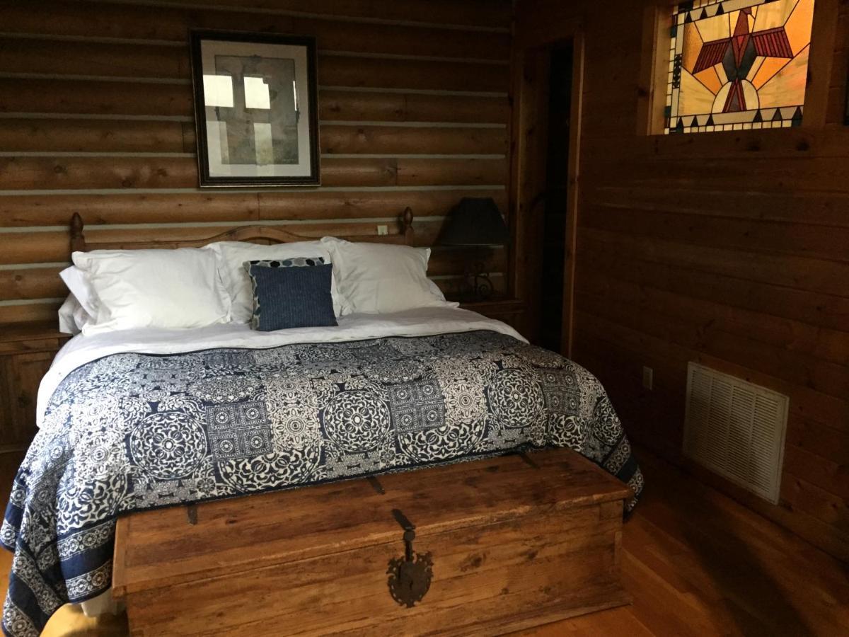 Cherokee Mountain Log Cabins Eureka Springs Eksteriør bilde